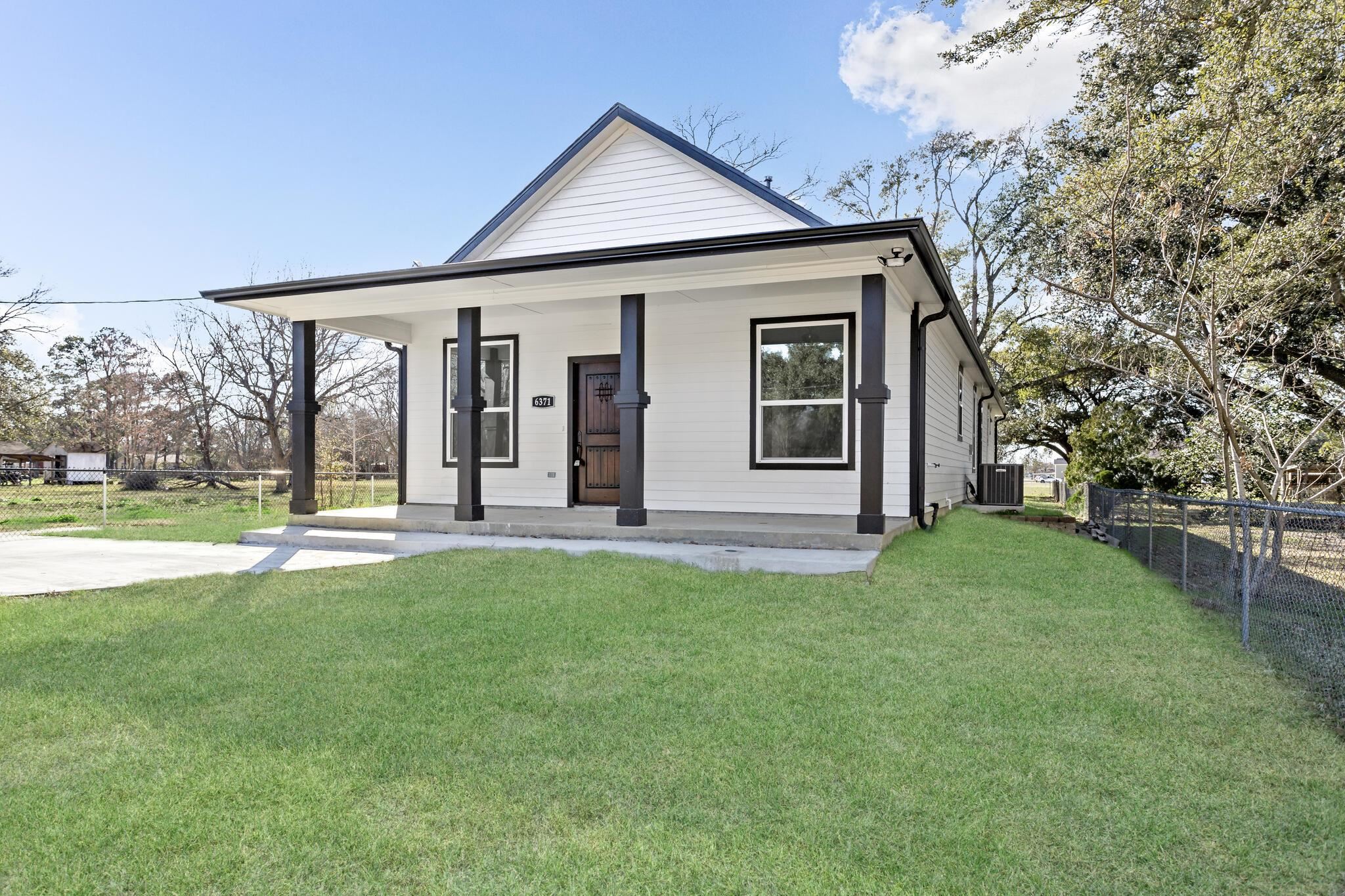 Jade Ave, Port Arthur, TX 77640