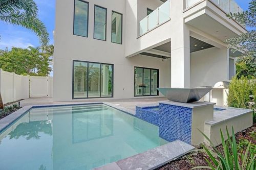 2-south-4524 Seagrape Dr, Lauderdale By The Sea, FL, 33308-3522 | Card Image