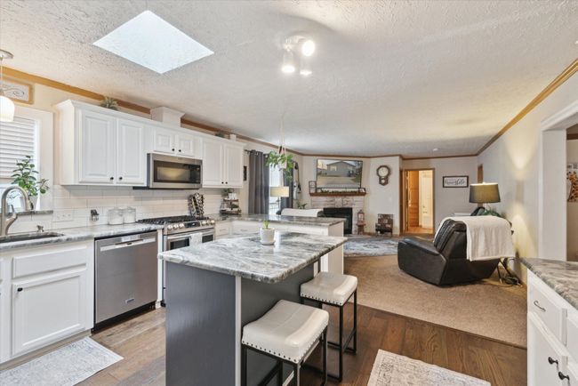 24922 N Hampton Dr, House other with 4 bedrooms, 3 bathrooms and null parking in Flat Rock MI | Image 19
