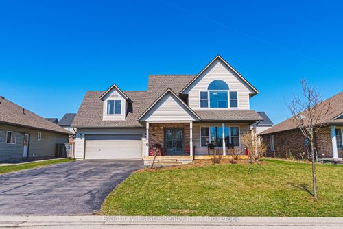 6 Las Road, West Lincoln, ON, L0R2A0 | Card Image