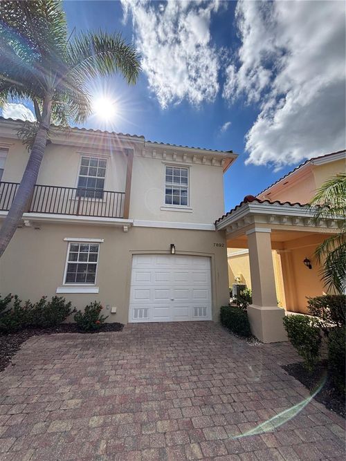 7892 Farina Ct, SARASOTA, FL, 34238-4787 | Card Image