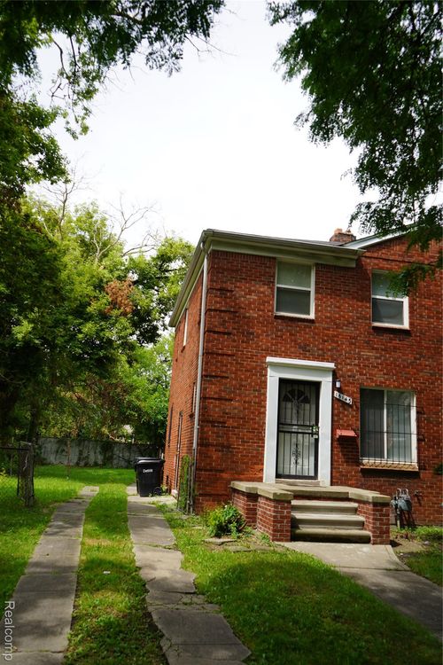 16145 Baylis St, Detroit, MI, 48221-3180 | Card Image