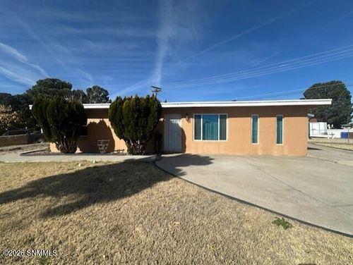 1030 Maple St, Las Cruces, NM, 88001-4109 | Card Image