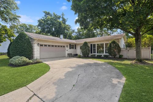 1260 Windsor Dr, Wheaton, IL, 60189-8539 | Card Image