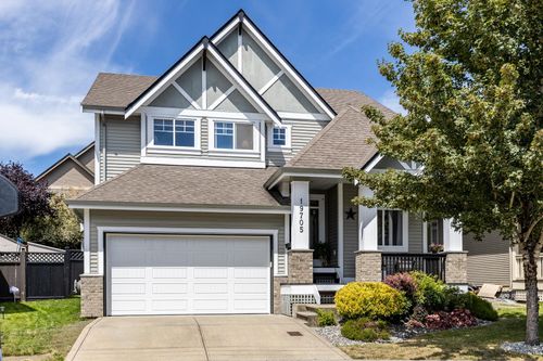 19705 69b Ave, Langley, BC, V2Y0C6 | Card Image