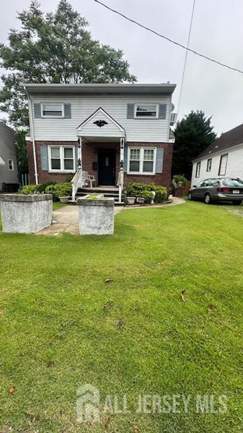 131 William St, South River, NJ, 08882-1072 | Card Image