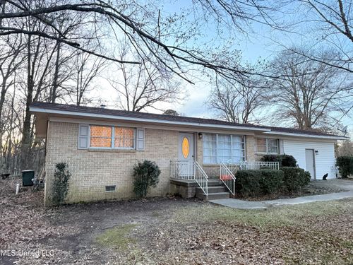 109 Mission Rd, Winona, MS, 38967-2031 | Card Image