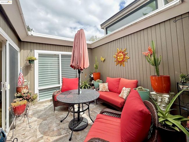 APT-4 - 1115 Running Springs Rd, Condo with 2 bedrooms, 2 bathrooms and 1 parking in Walnut Creek CA | Image 7