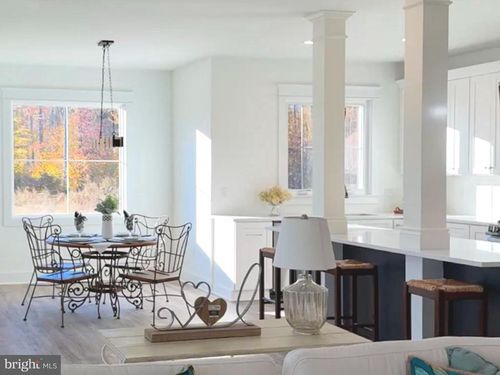 723 Rainbow Rdg, BUMPASS, VA, 23024-4851 | Card Image