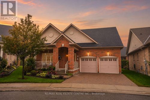 18 Seedhouse Rd, Brampton, ON, L6R3Z5 | Card Image