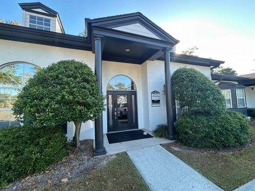 1682 Metropolitan Cir, Tallahassee, FL, 32308-7752 | Card Image