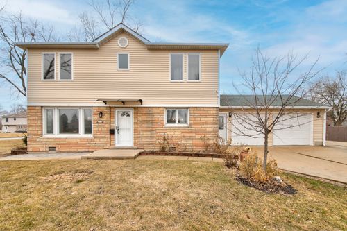 2659 Eisenhower Dr, Des Plaines, IL, 60018-3936 | Card Image