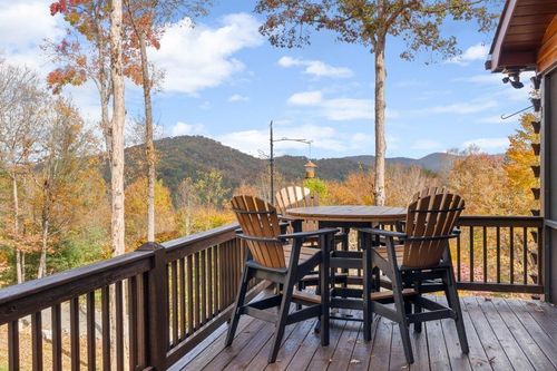 247 Toccoa Overlook Dr, Blue Ridge, GA, 30513-6765 | Card Image