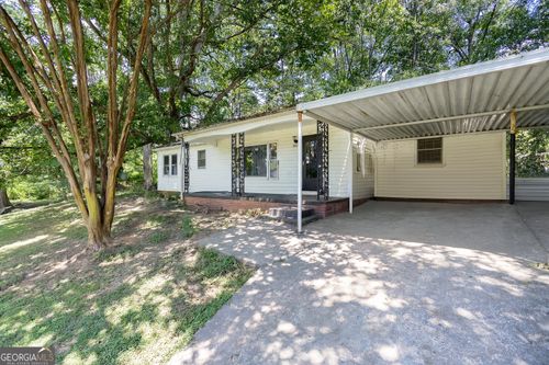 227 Bennett St, Heflin, AL, 36264-1207 | Card Image