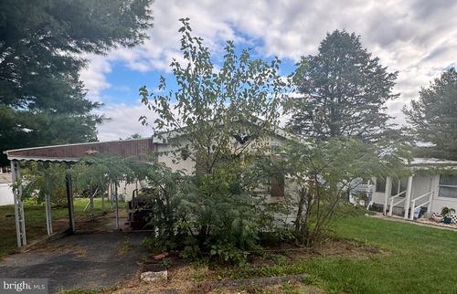 79 Derose St, WALNUTPORT, PA, 18088-9231 | Card Image