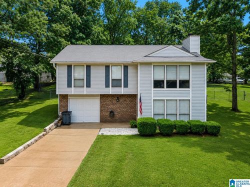 3229 Edenburg Dr, HUEYTOWN, AL, 35023-5777 | Card Image