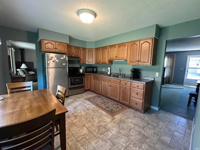 811 Glenwood Place, House other with 3 bedrooms, 1 bathrooms and null parking in Kendallville IN | Image 3