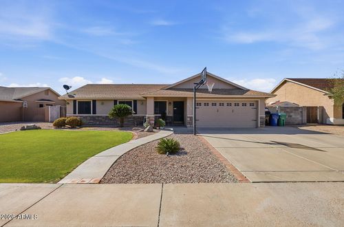 3065 E Leonora St, Mesa, AZ, 85213-2458 | Card Image