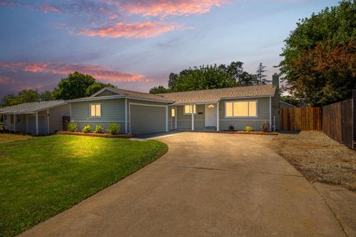 6501 Navion Dr, Citrus Heights, CA, 95621-1807 | Card Image