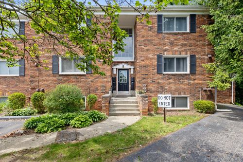 unit-71-31831 Grand River Ave, Farmington, MI, 48336-4149 | Card Image