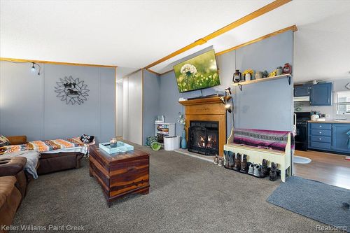 2119 Redwood Ave, Columbus, MI, 48063-3244 | Card Image