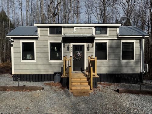359 Rc Rd, Traphill, NC, 28685-9000 | Card Image