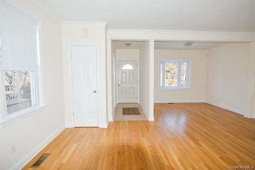 26 Saint Pauls Place, New Rochelle, NY, 10801 | Card Image