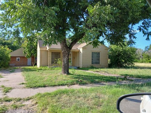 103 Miami St, Coleman, TX, 76834-6913 | Card Image