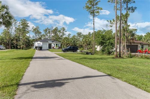 3320 41st Ave Ne, NAPLES, FL, 34120-3210 | Card Image