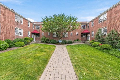 1g-9 Bryant Cres, White Plains, NY, 10605-2704 | Card Image