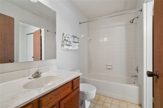 Full bathroom | Image 17