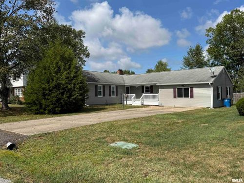 7 Holly Ln, Flora, IL, 62839-2302 | Card Image