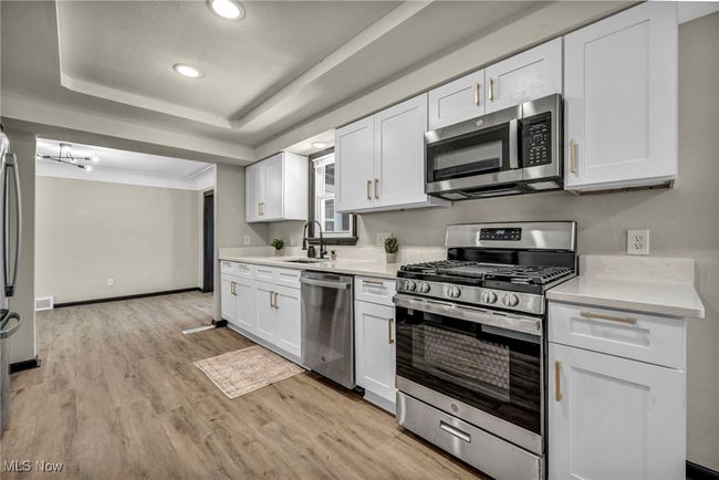 27540 Parkwood Dr, House other with 4 bedrooms, 3 bathrooms and null parking in Euclid OH | Image 21