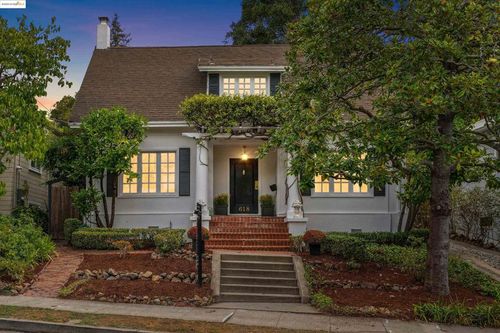 618 Boulevard Way, Piedmont, CA, 94610-1605 | Card Image