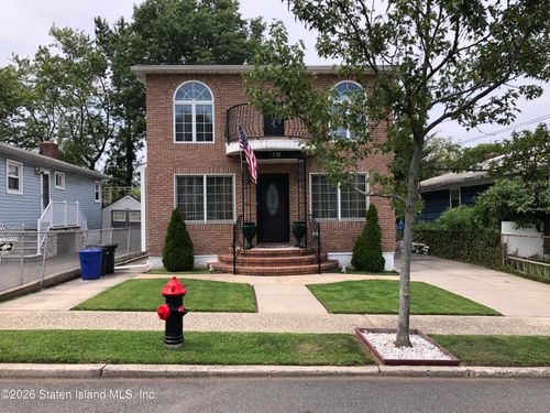 170 Mann Avenue, Staten Island, NY, 10314 | Card Image
