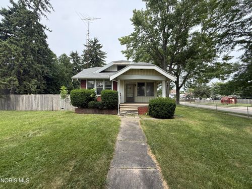 3223 E Manhattan Blvd, Toledo, OH, 43611-1716 | Card Image