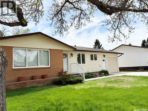 71 Dalebrooke Dr, Yorkton, SK, S3N2N6 | Card Image