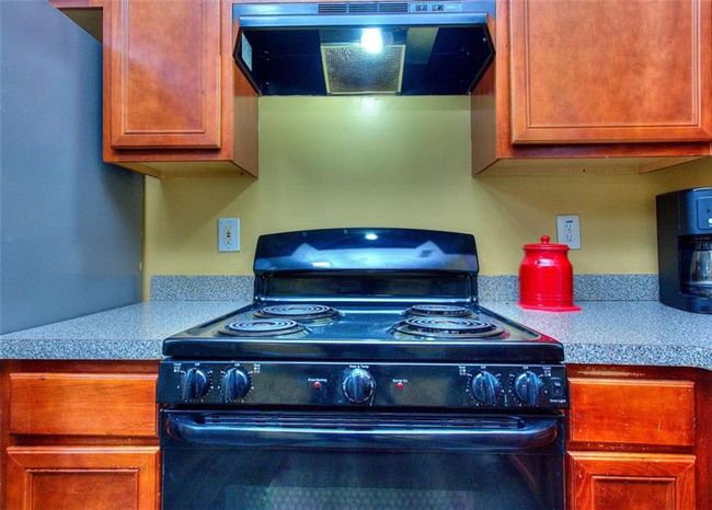 2326 Nicole Dr, Townhouse with 3 bedrooms, 3 bathrooms and null parking in Hampton GA | Image 17