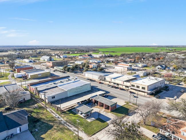 108 E Main St, Home with 0 bedrooms, 0 bathrooms and null parking in Itasca TX | Image 26