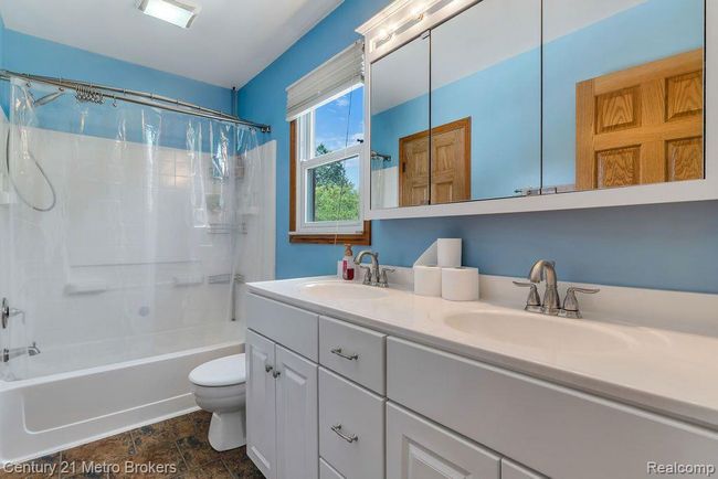 primary bathroom connected to primary bedroom | Image 15