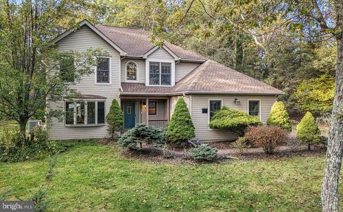 3245 Mountain View Dr, Tannersville, PA, 18372-7864 | Card Image