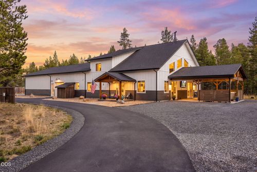 53690 Central Way, La Pine, OR, 97739-9726 | Card Image