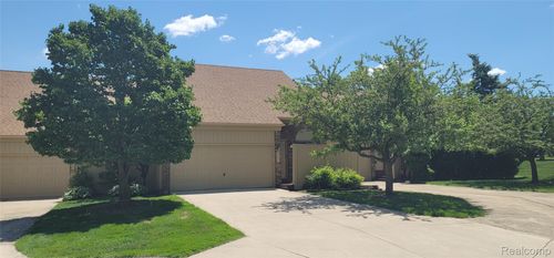 53-2237 Siboney Court Court, Rochester Hills, MI, 48309 | Card Image