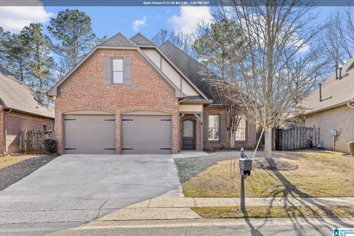2359 Abbeyglen Cir, HOOVER, AL, 35226-6216 | Card Image