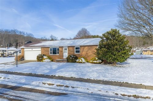 469 Stratton Ave Sw, New Philadelphia, OH, 44663-9669 | Card Image