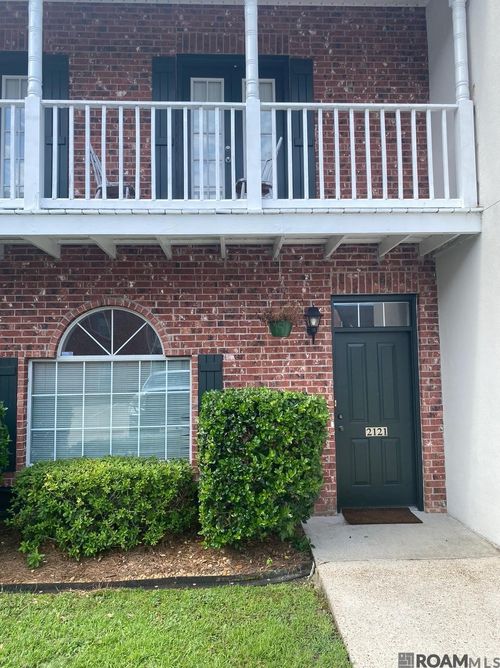 2121 Plantation Ln, Baton Rouge, LA, 70820-4631 | Card Image