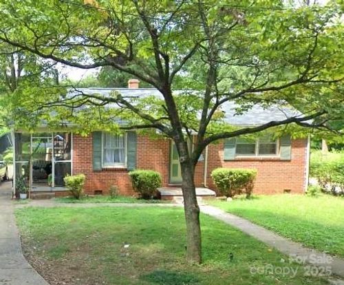 345 Fannie Cir, Charlotte, NC, 28205-7515 | Card Image