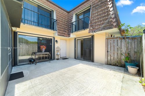 720 7th Ln, Greenacres, FL, 33463-4350 | Card Image