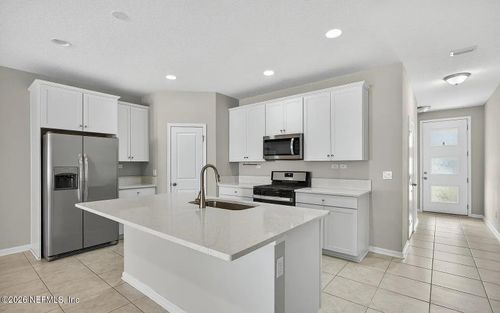11233 Minnetta Ct, JACKSONVILLE, FL, 32256-5888 | Card Image