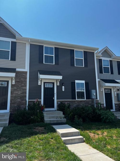 103 Williams St, STRASBURG, VA, 22657-4383 | Card Image